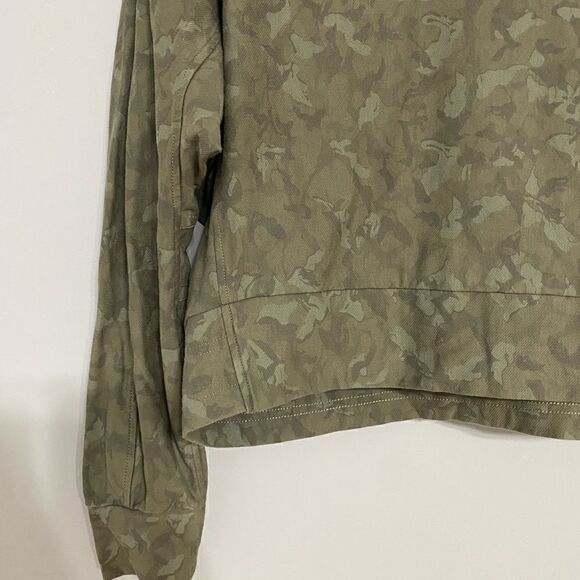 Athleta Farallon Camo Cropped Hoodie Women Size M - Picture 4 of 10